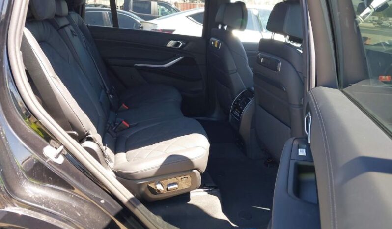 
								2025 BMW X7 full									