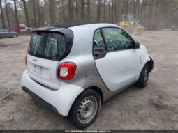 
										2017 Smart Fortwo full									