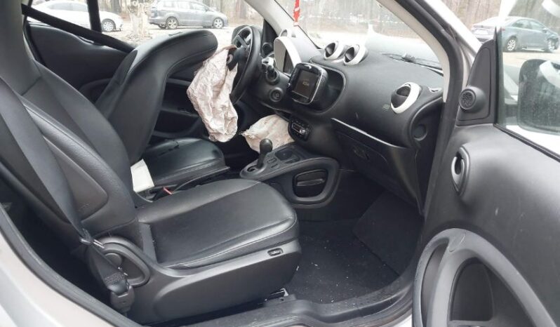 
								2017 Smart Fortwo full									