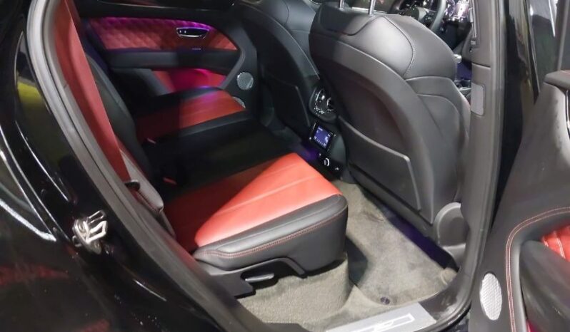 
								2021 Bentley Bentayga full									