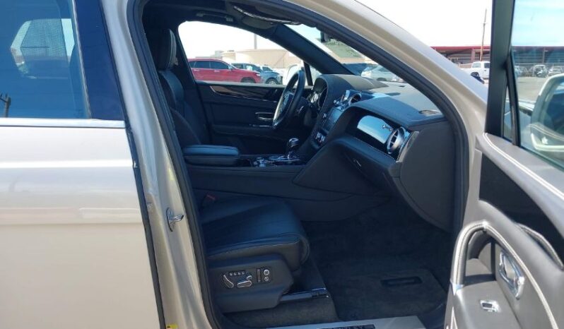 
								2018 Bentley Bentayga full									