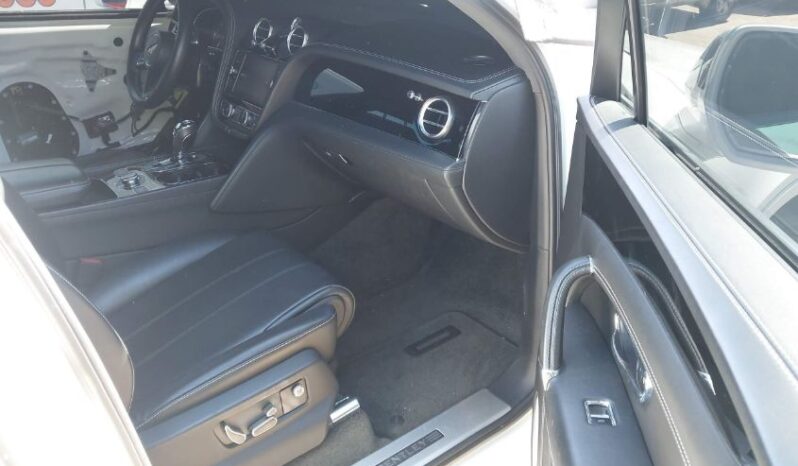 
								2019 Bentley Bentayga full									