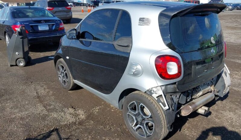 
								2016 Smart Fortwo full									
