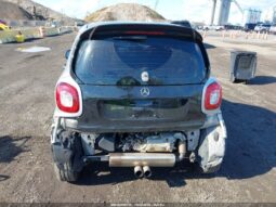 
										2016 Smart Fortwo full									