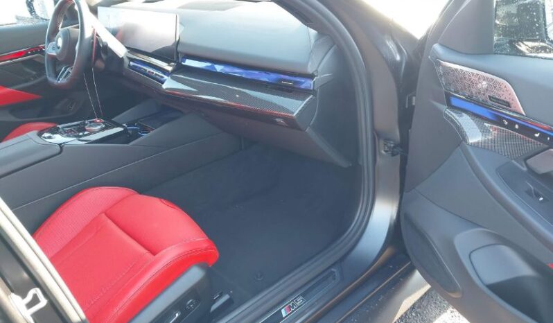 
								2025 BMW M5 full									