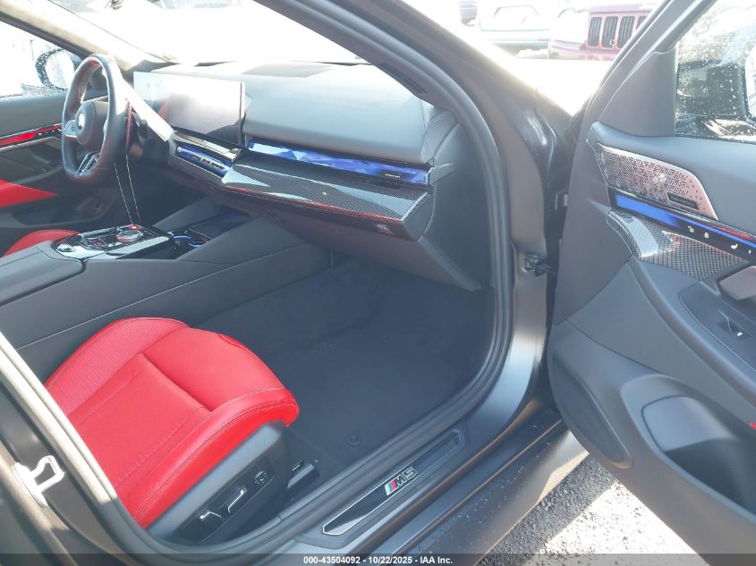 2025 BMW M5