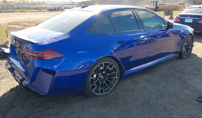 
								2026 BMW M5 full									