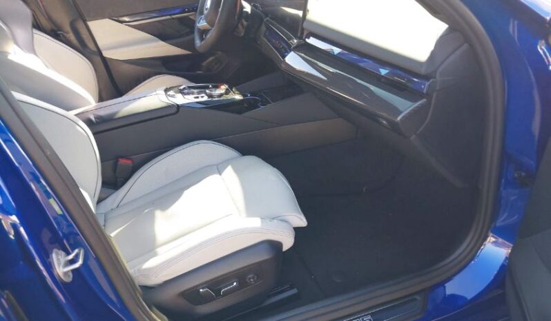 
								2026 BMW M5 full									