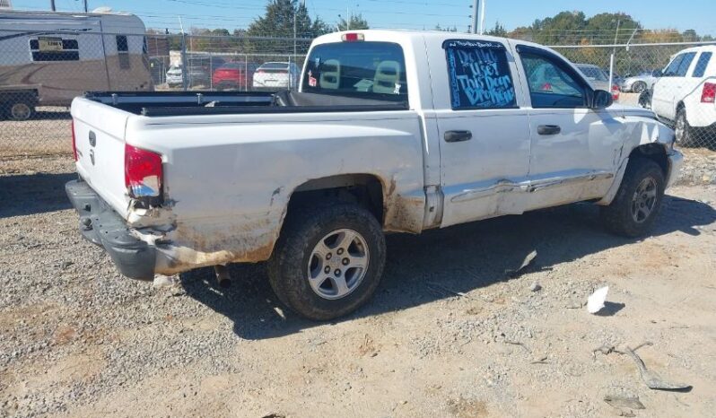 
								2006 Dodge Dakota full									