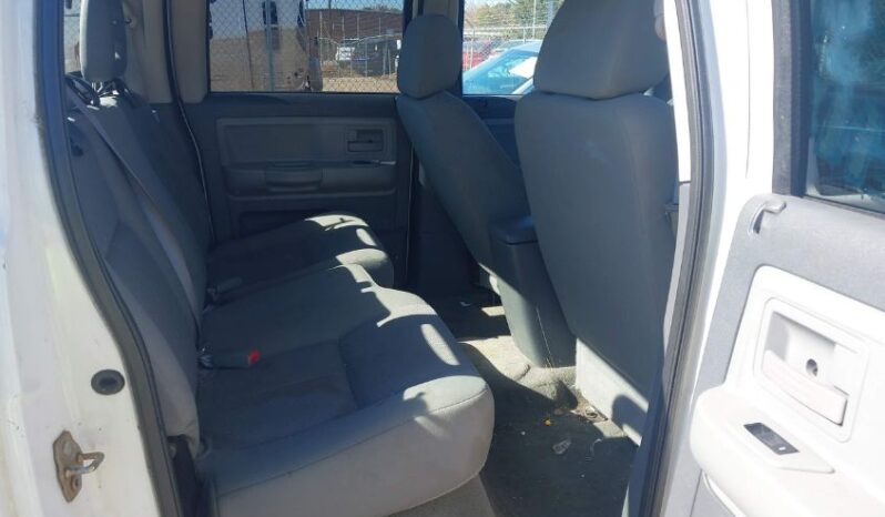 
								2006 Dodge Dakota full									