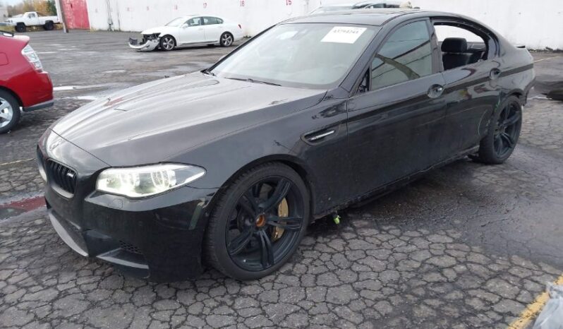 
								2015 BMW M5 full									