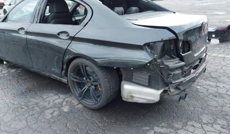 
								2015 BMW M5 full									