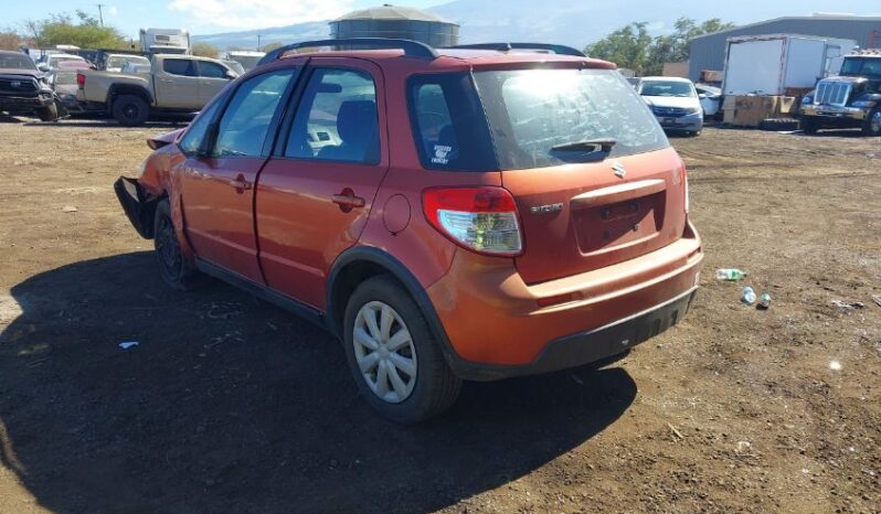 
								2010 Suzuki Sx4 full									