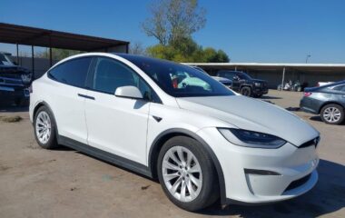 2022 Tesla Model x