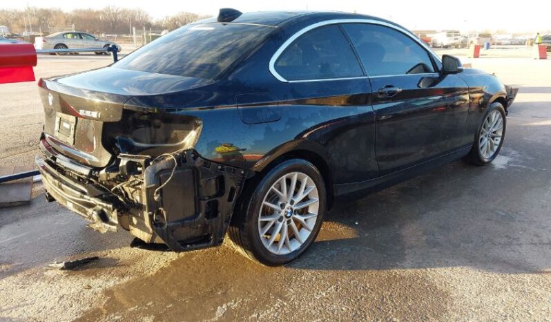 
								2016 BMW 2 series full									