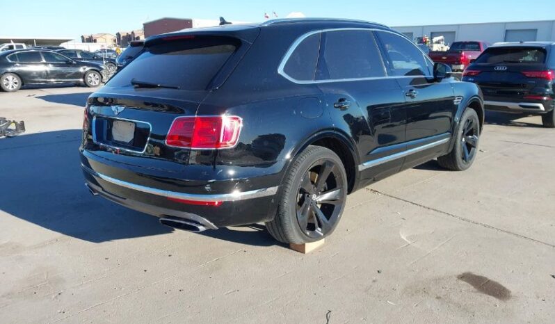 
								2017 Bentley Bentayga full									