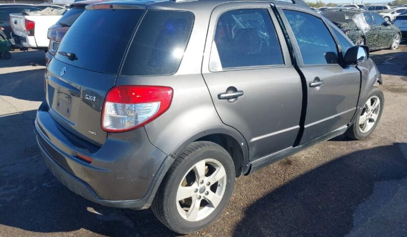 
								2012 Suzuki Sx4 full									