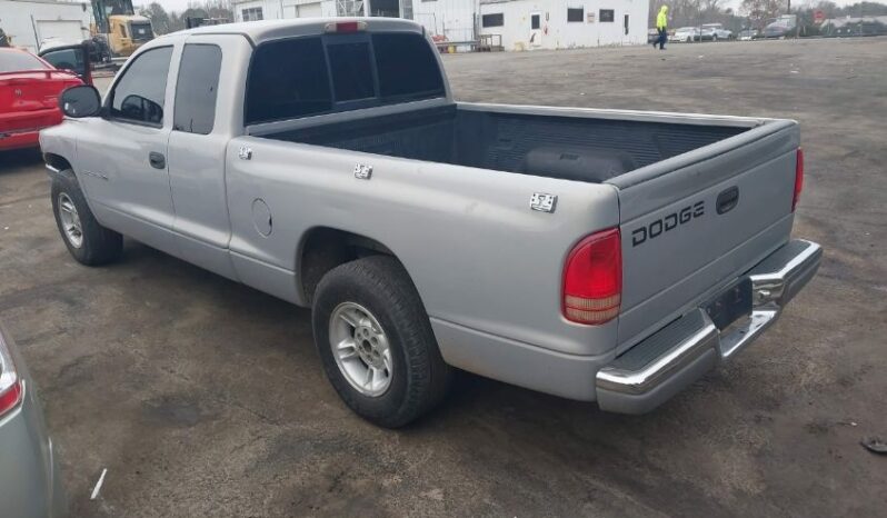 
								1999 Dodge Dakota full									