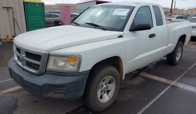 
								2008 Dodge Dakota full									