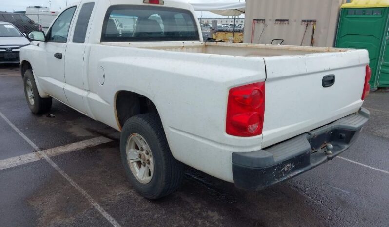 
								2008 Dodge Dakota full									