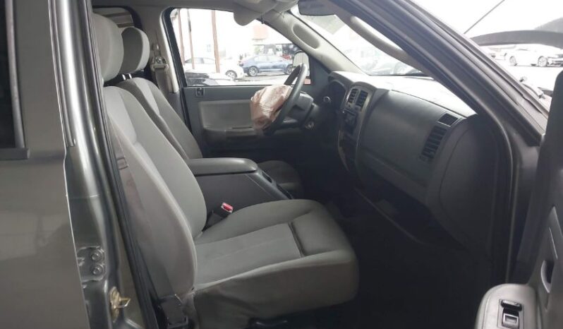 
								2006 Dodge Dakota full									