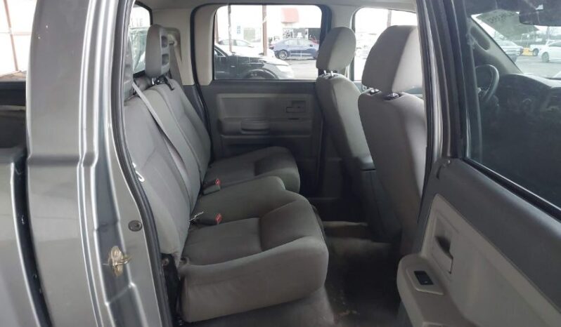 
								2006 Dodge Dakota full									