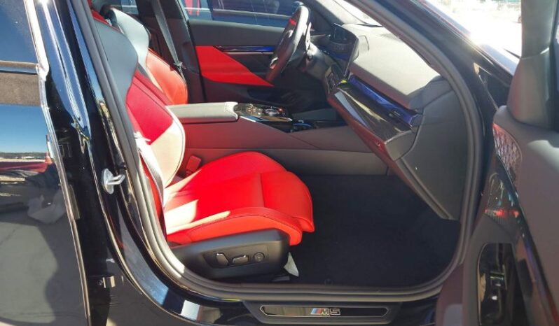 
								2026 BMW M5 full									