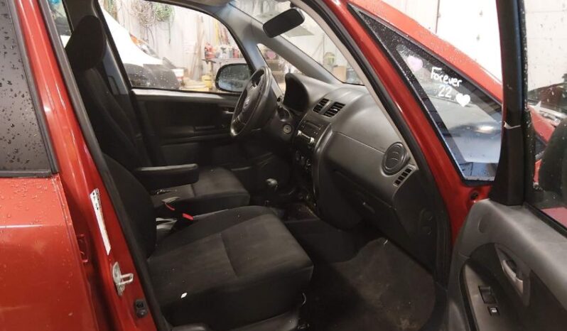 
								2012 Suzuki Sx4 full									