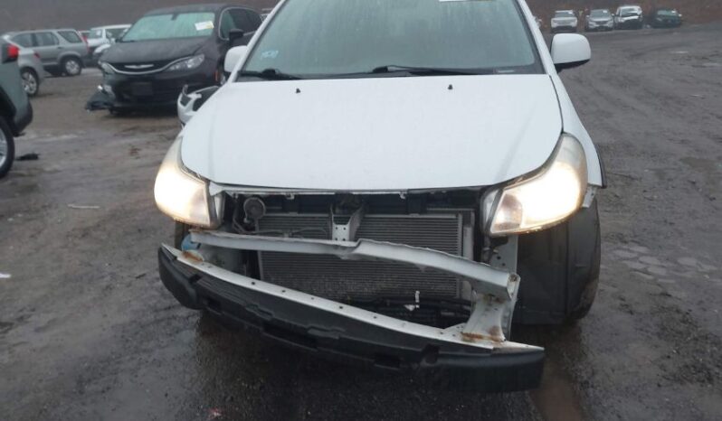 
								2012 Suzuki Sx4 full									