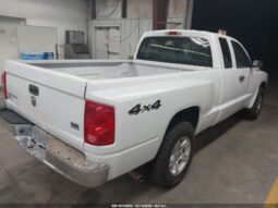 
										2005 Dodge Dakota full									