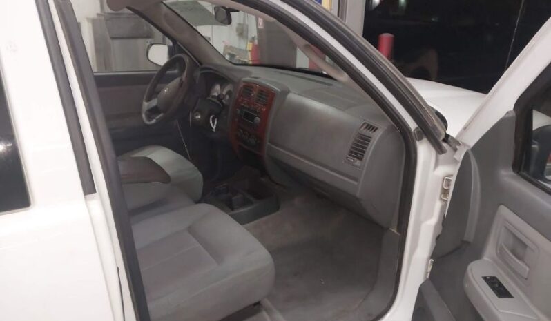 
								2005 Dodge Dakota full									