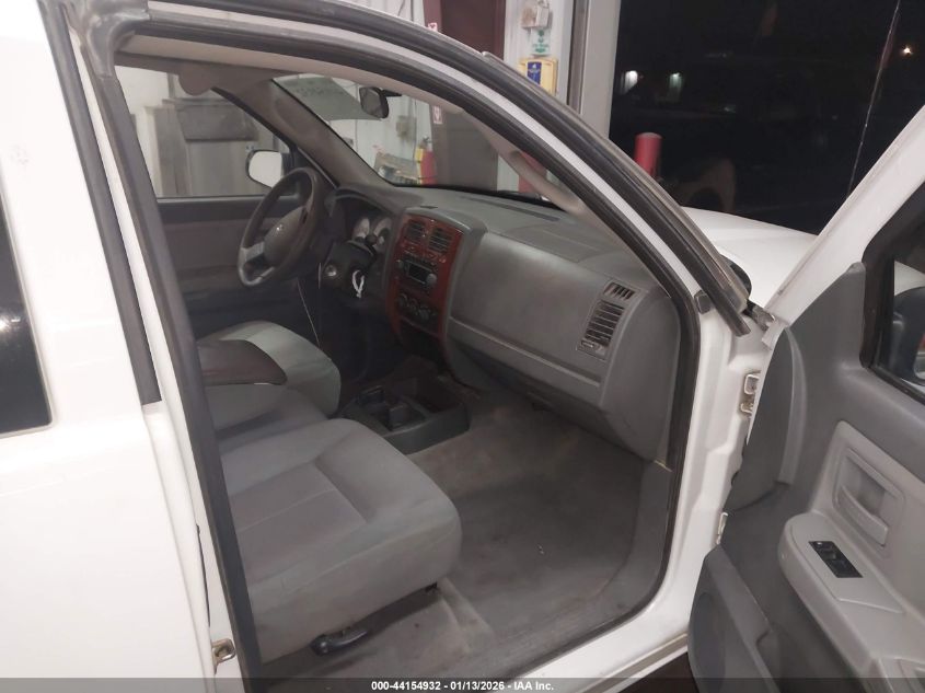 2005 Dodge Dakota