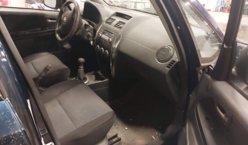 
								2008 Suzuki Sx4 full									