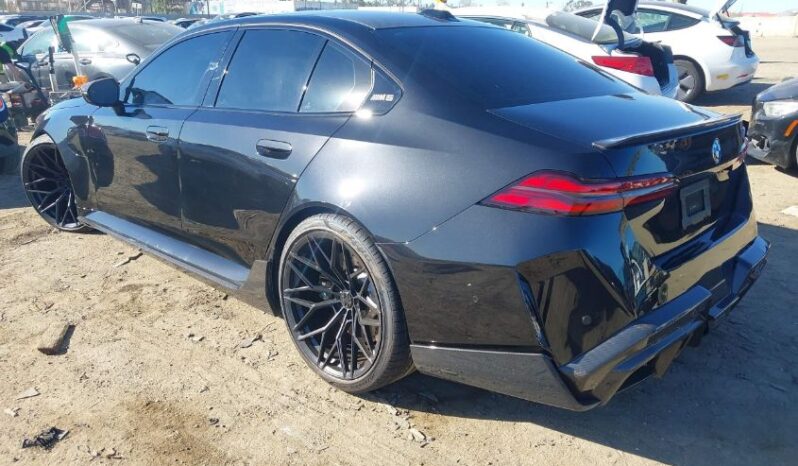
								2026 BMW M5 full									