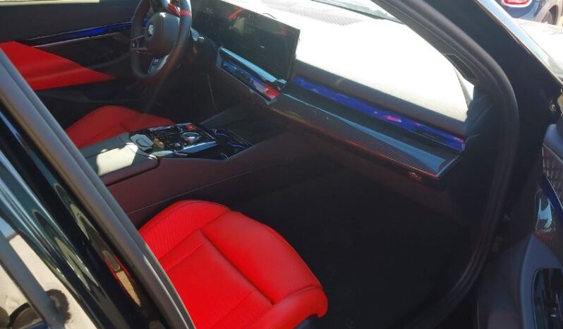 
								2026 BMW M5 full									