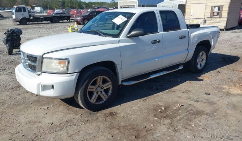 
								2008 Dodge Dakota full									