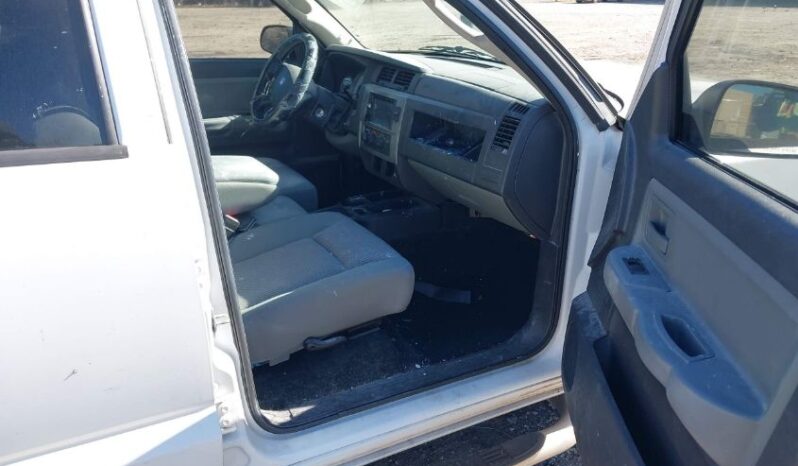 
								2008 Dodge Dakota full									