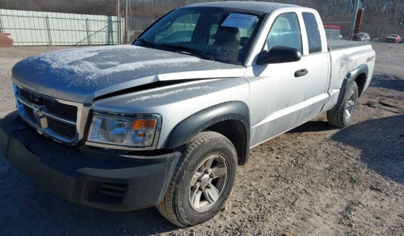 
								2008 Dodge Dakota full									
