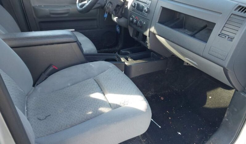 
								2008 Dodge Dakota full									
