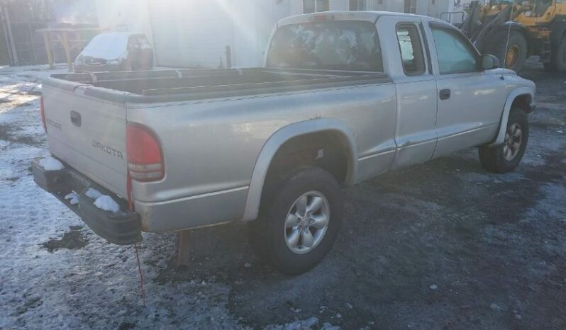 
								2004 Dodge Dakota full									