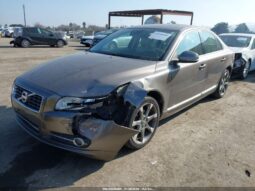 
										2012 Volvo S80 full									