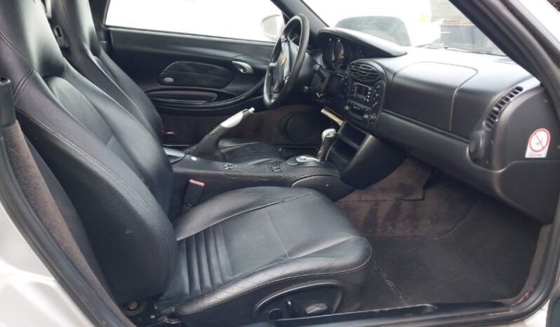 
								2000 Porsche Boxster full									
