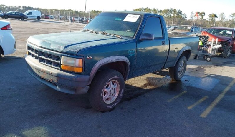 
								1995 Dodge Dakota full									