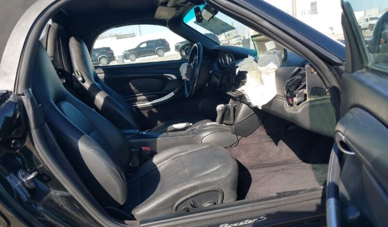 
								2000 Porsche Boxster full									