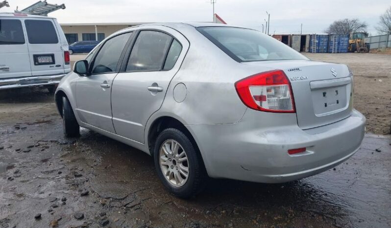 
								2012 Suzuki Sx4 full									