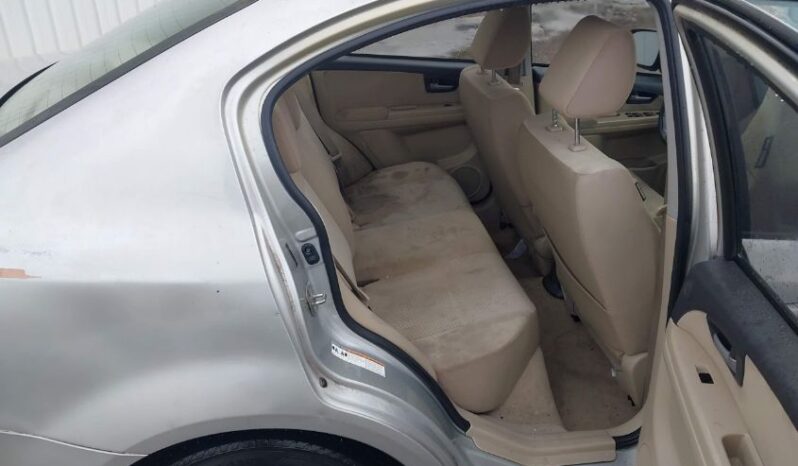 
								2012 Suzuki Sx4 full									