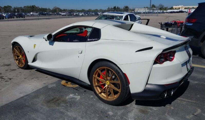 
								2022 Ferrari 812 superfast full									