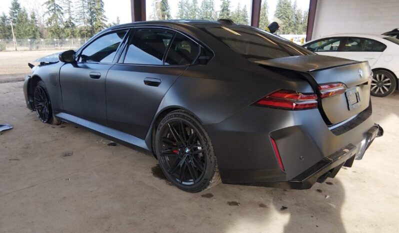 
								2026 BMW M5 full									