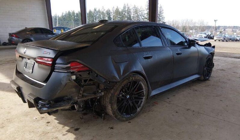 
								2026 BMW M5 full									