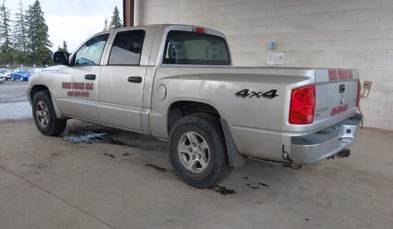 
								2005 Dodge Dakota full									
